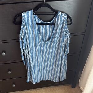 Lucky Brand Blue and White Sleeveless Cut Out Blouse